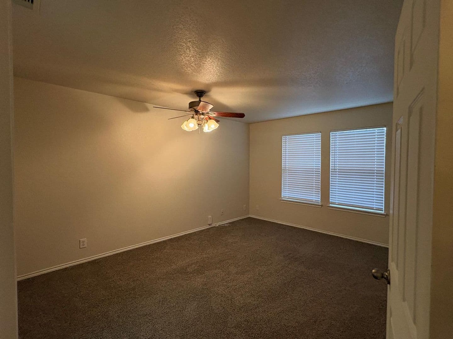 San Antonio House: 4915 Bear Wood