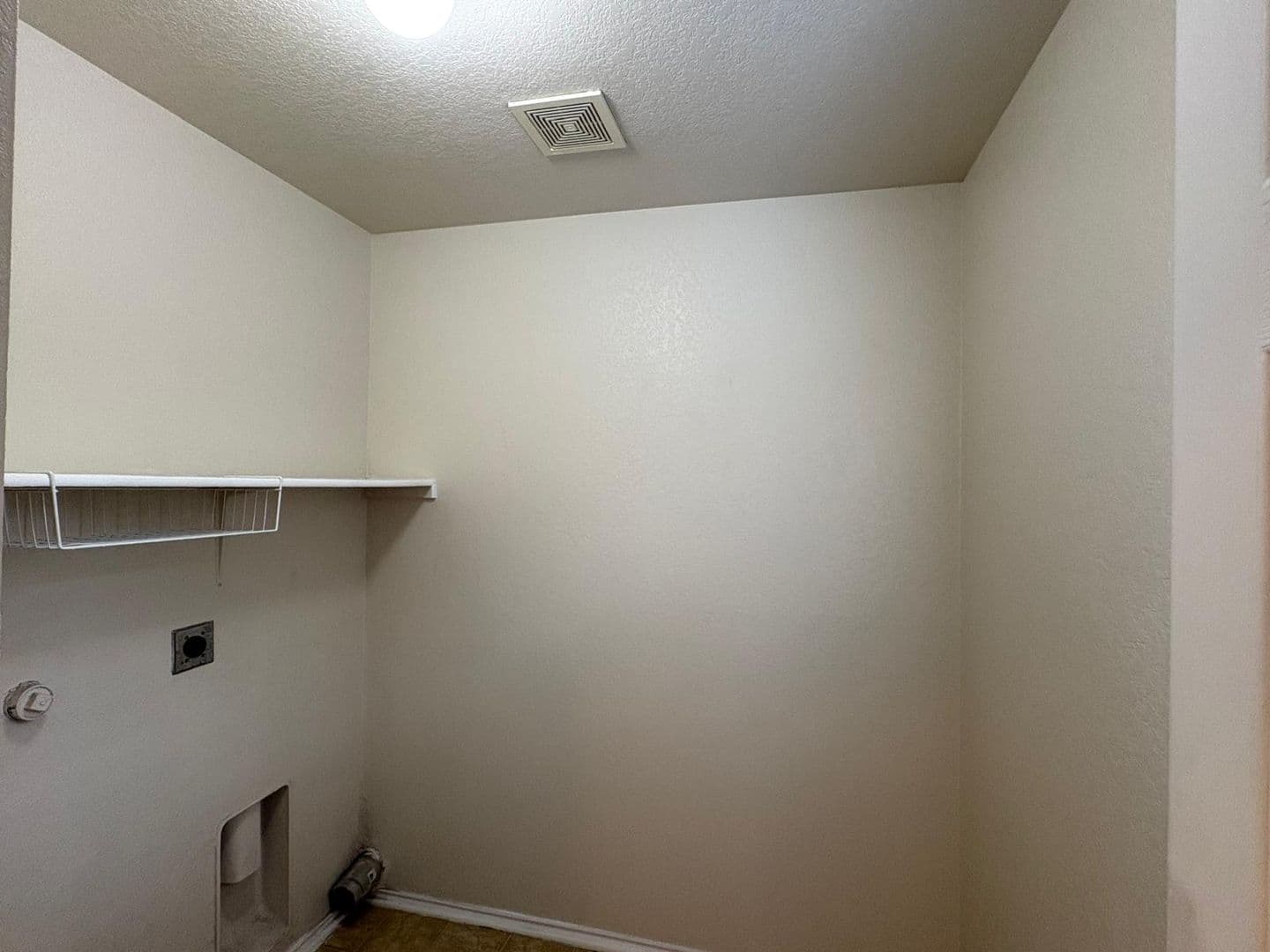 San Antonio House: 4915 Bear Wood
