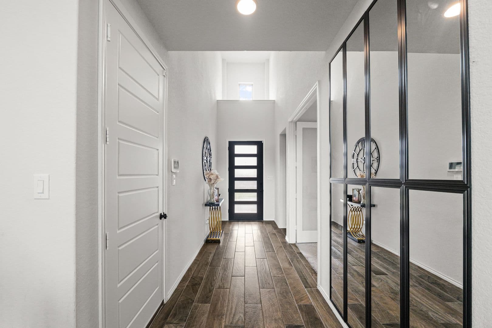 San Antonio House: 2426 Sueno Point