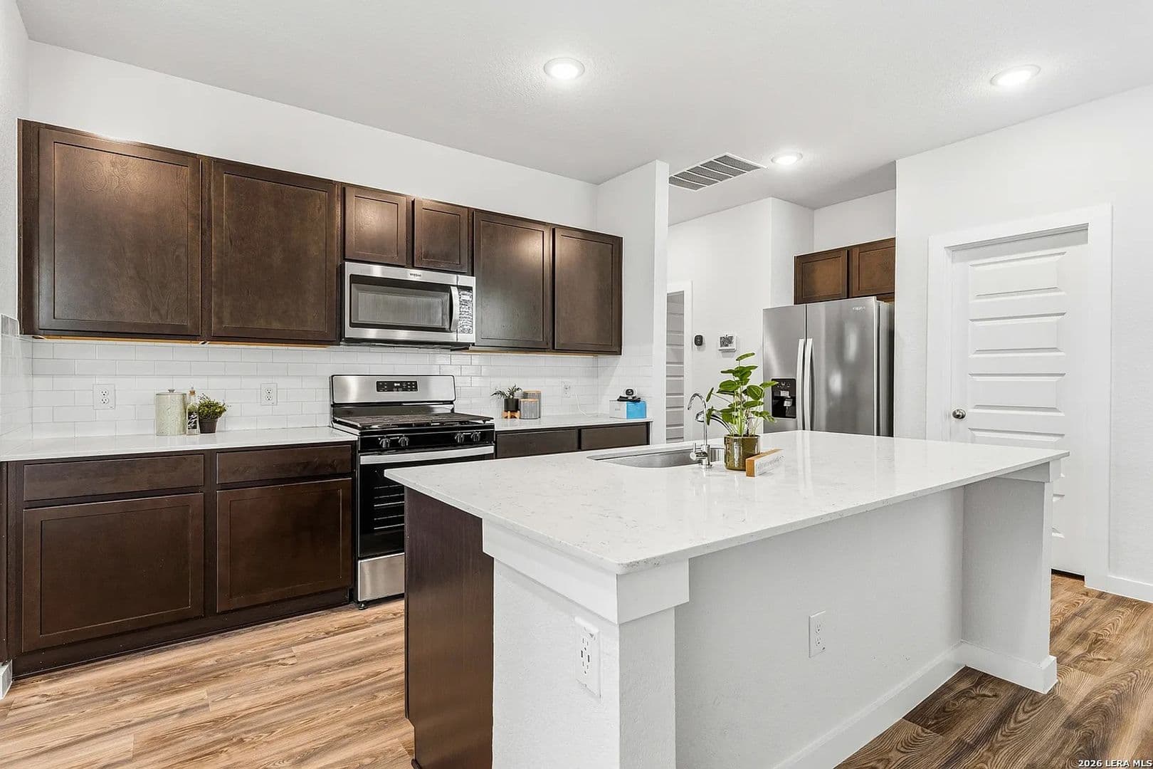 San Antonio House: 5702 Topaz Way