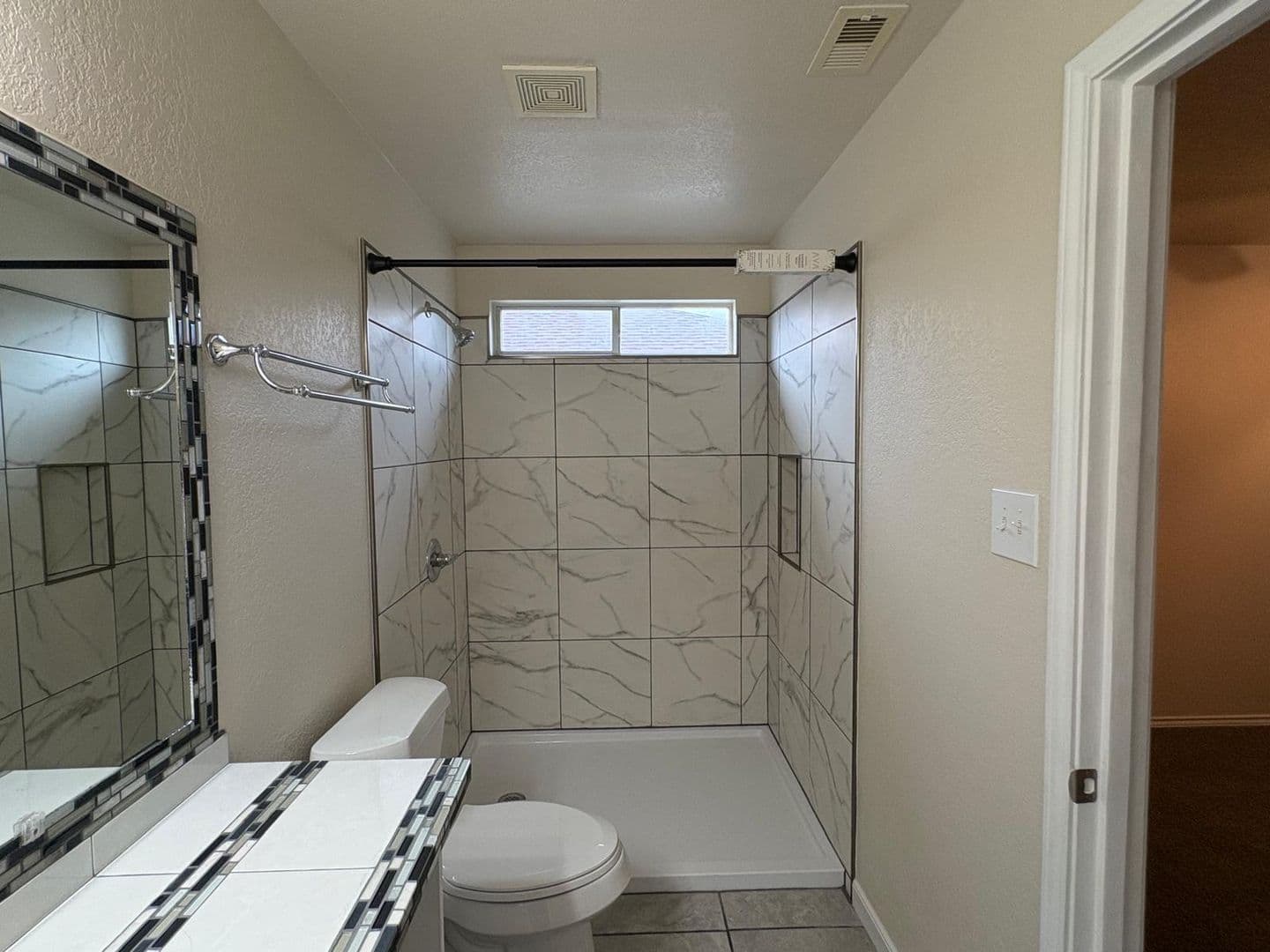 San Antonio House: 4915 Bear Wood