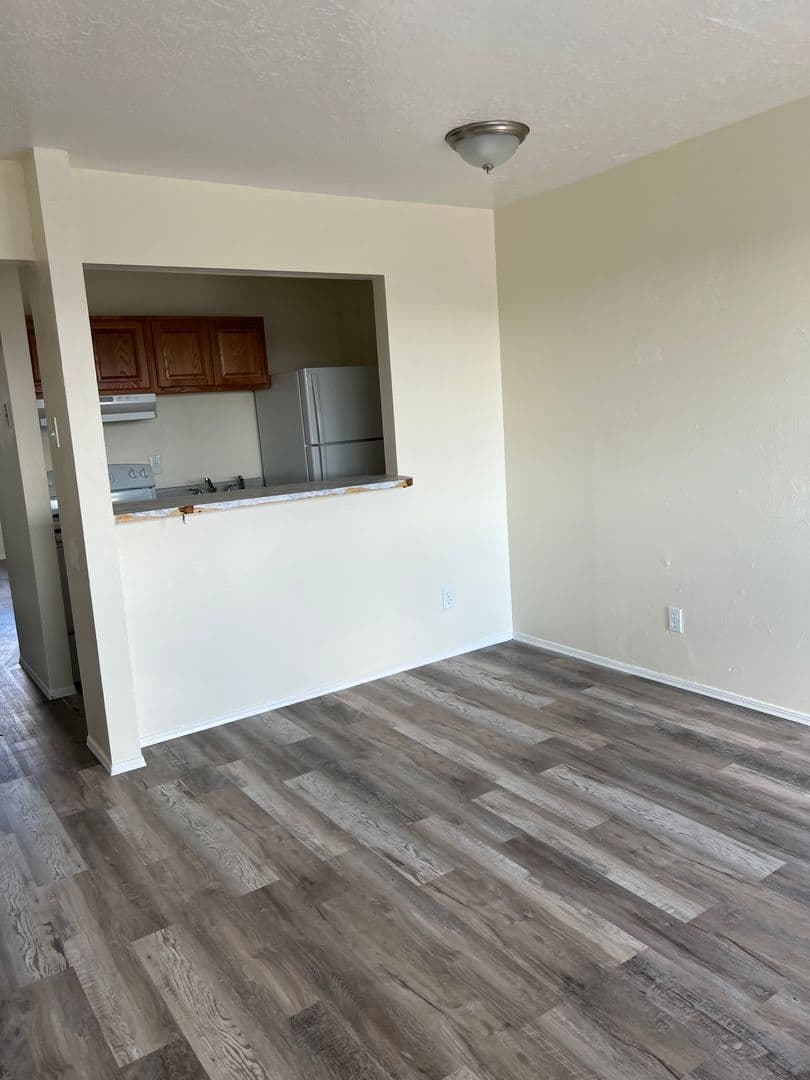 Albuquerque Apartment: 7301 Zuni Rd SE
