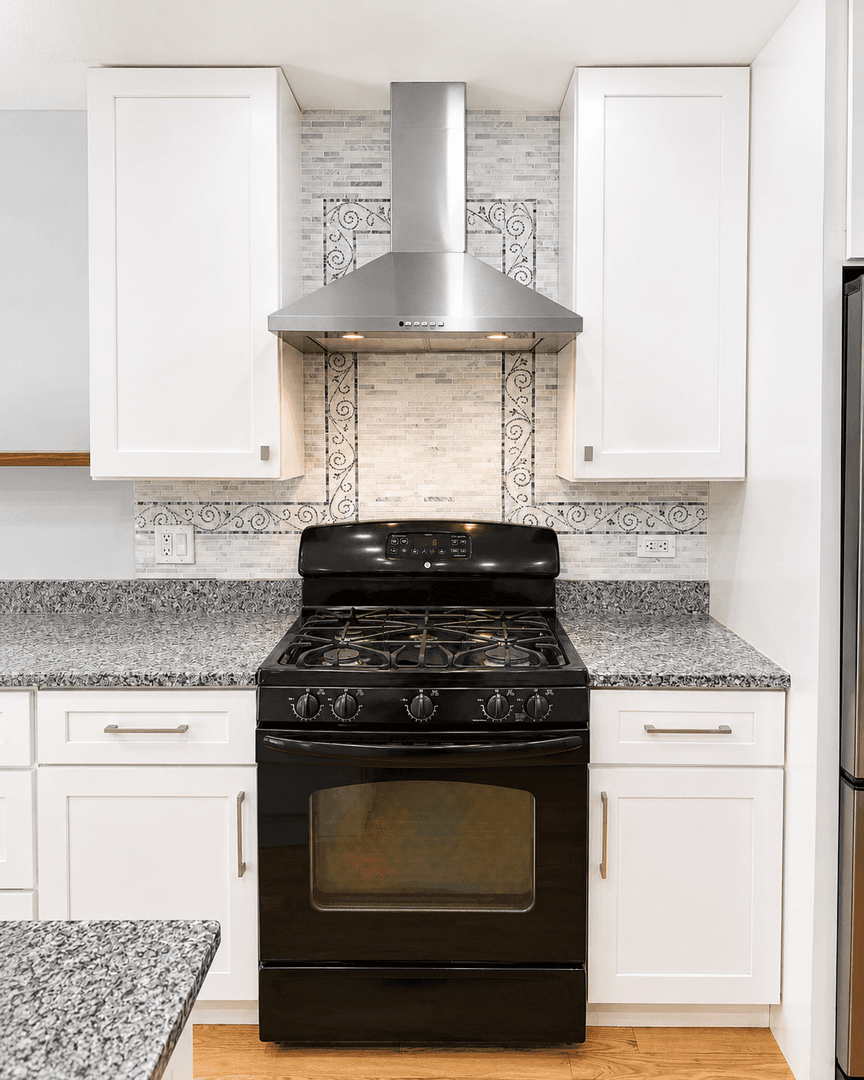 Streamwood Townhome: 103 Brittany Drive