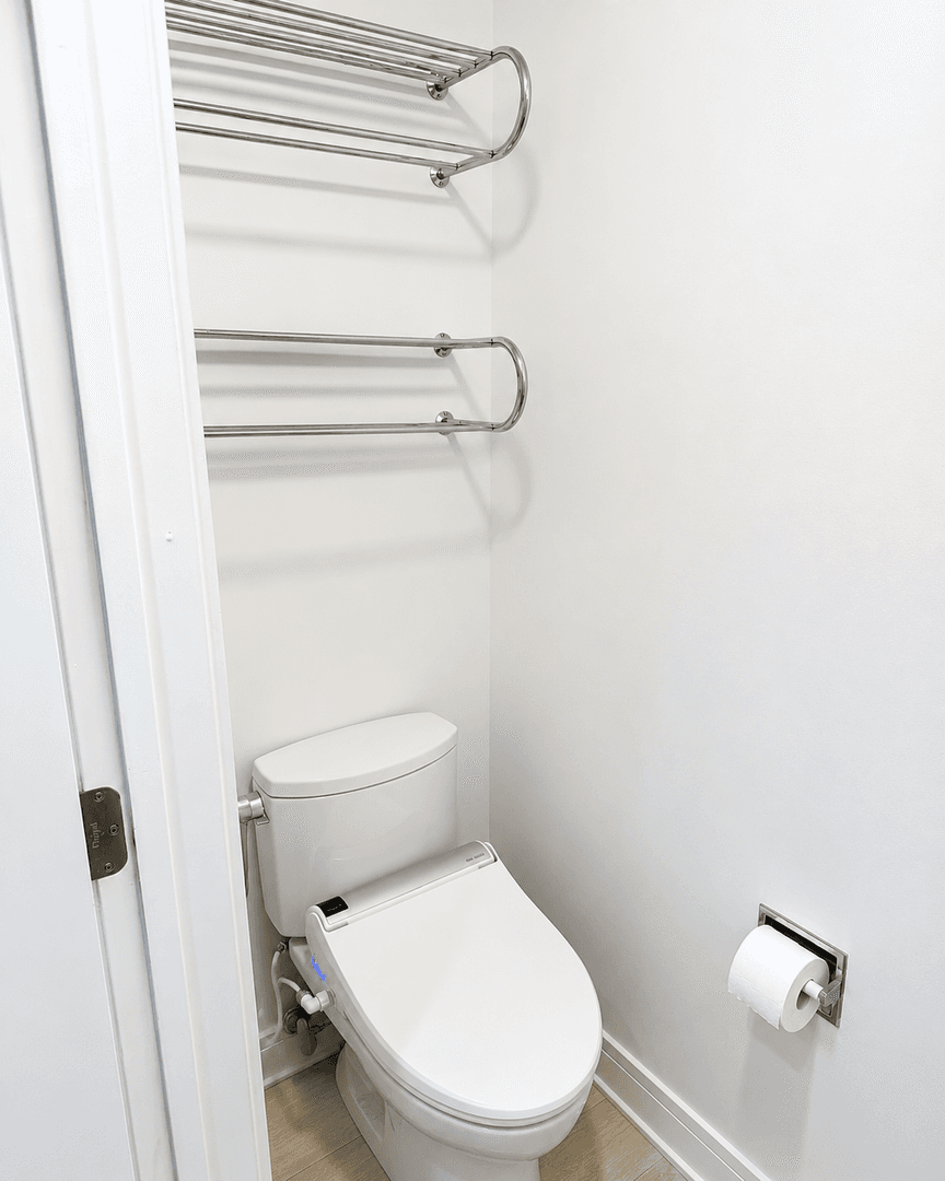 Streamwood Townhome: 103 Brittany Drive