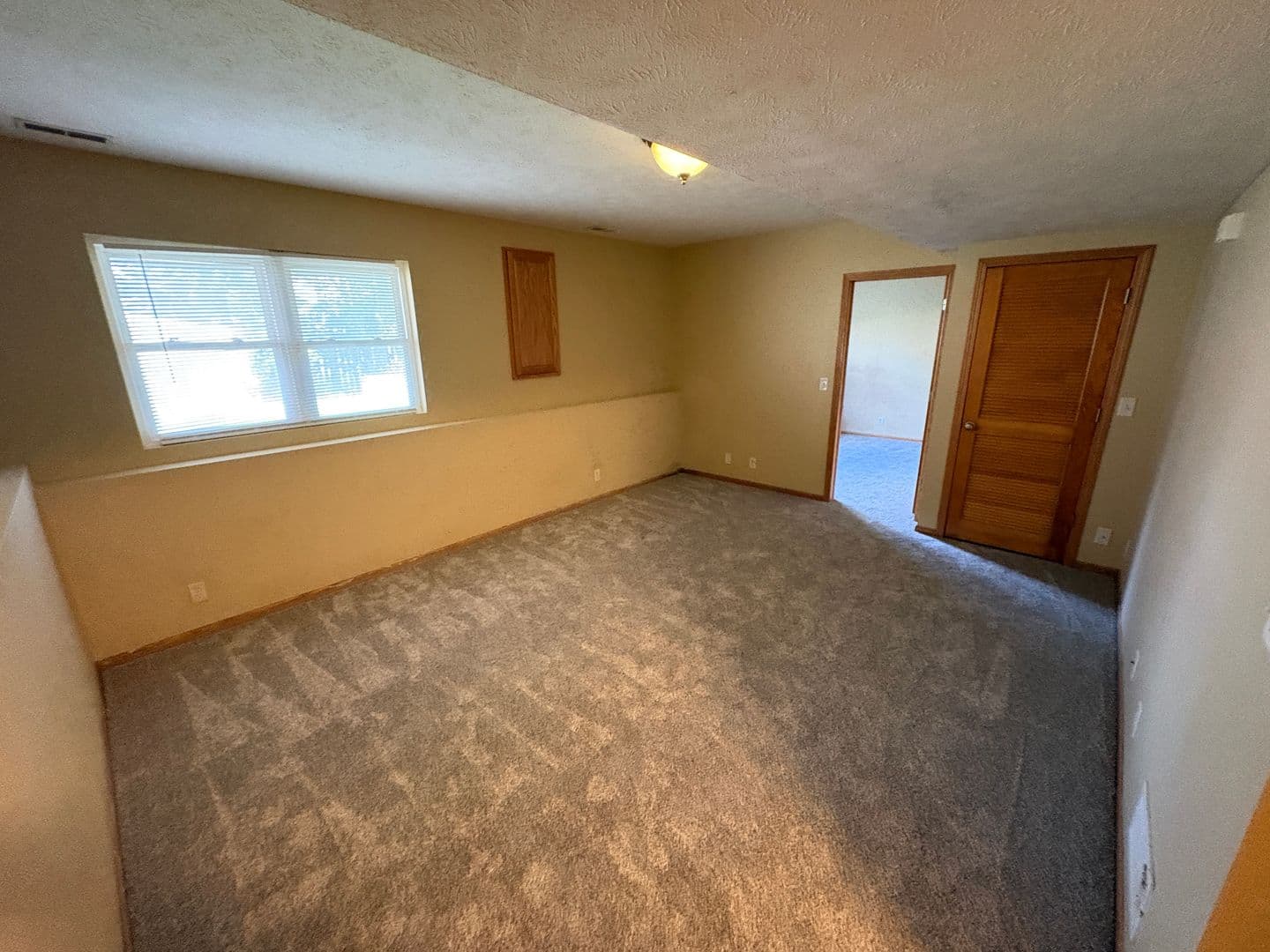 Lincoln Townhome: 6834 Whitewater Lane
