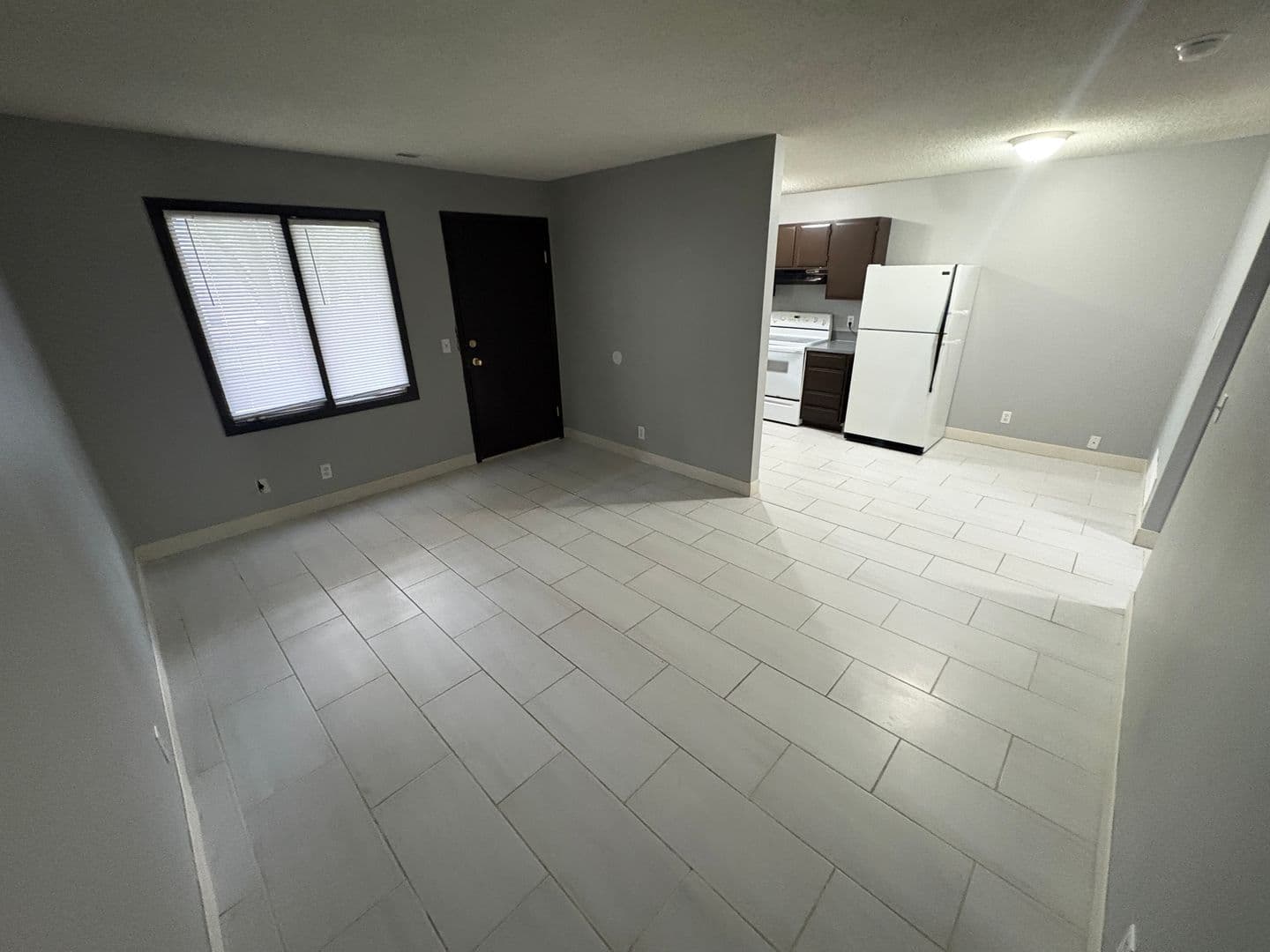 Lincoln Apartment: 1528 S. 19th street