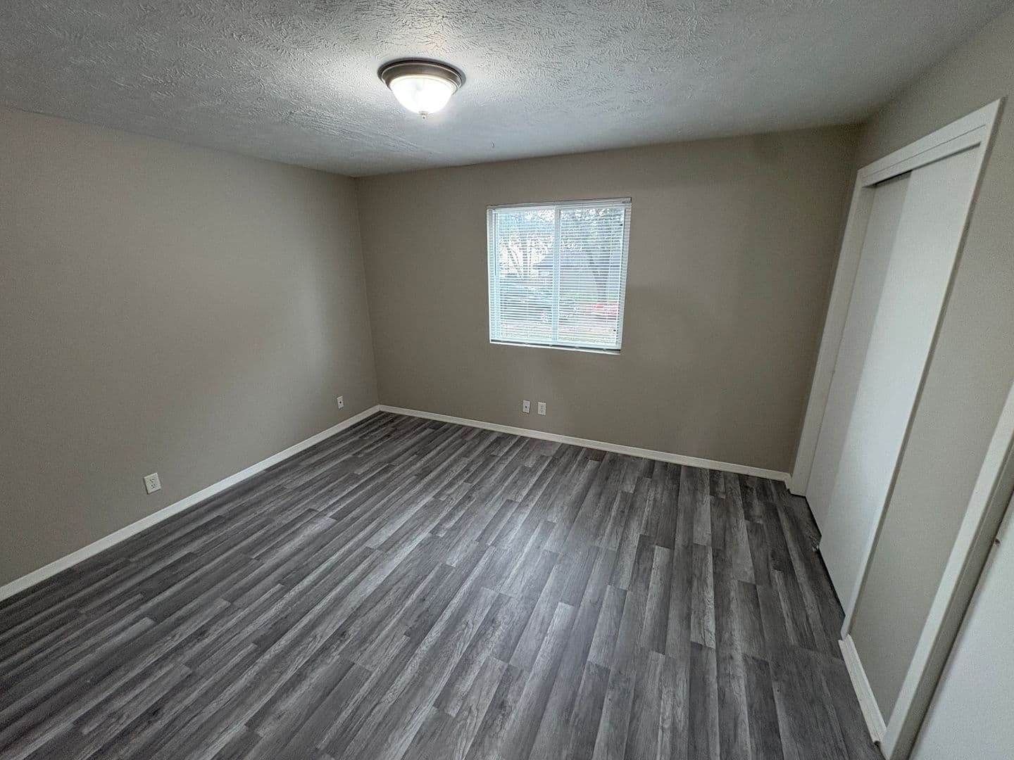 Lincoln Apartment: 2015 J street