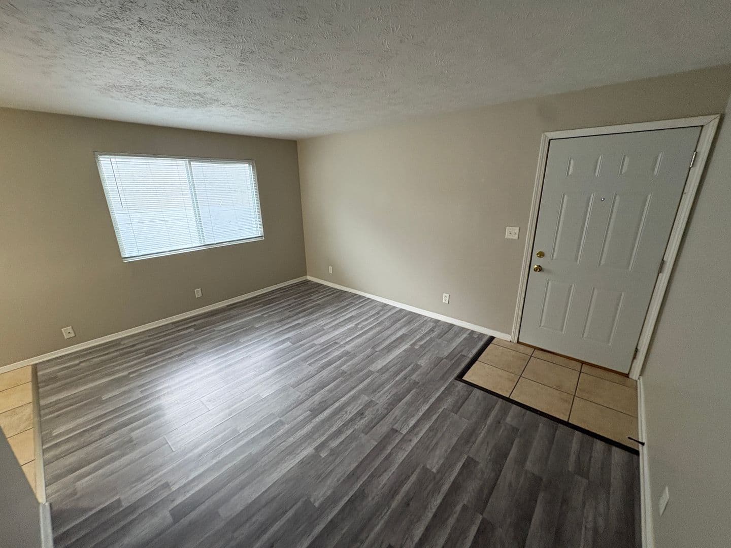Lincoln Apartment: 2015 J street