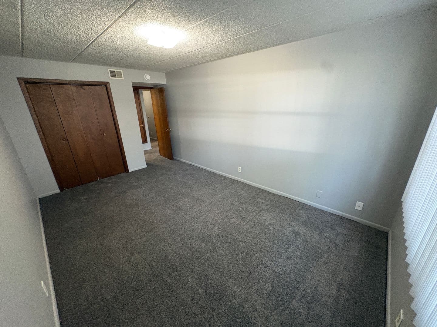 Lincoln Apartment: 645 S 20th St