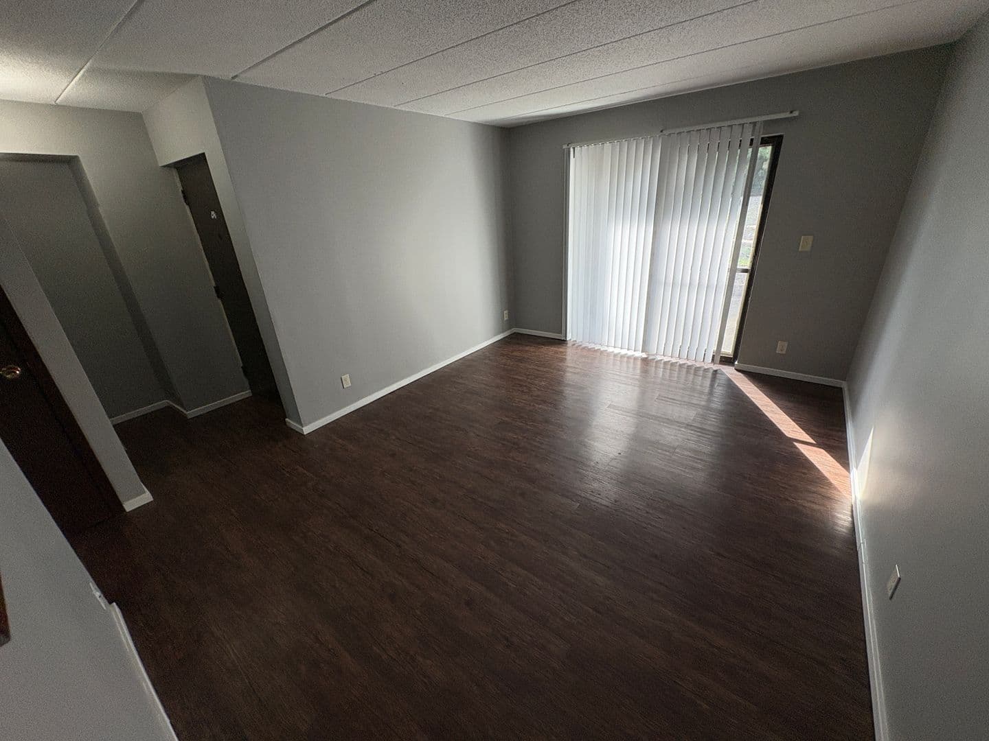 Lincoln Apartment: 3300 Huntington Ave