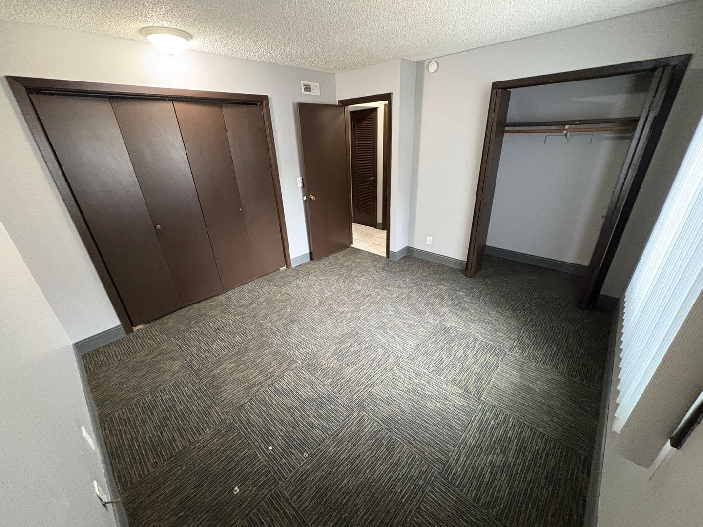 Lincoln Apartment: 1528 S. 19th street