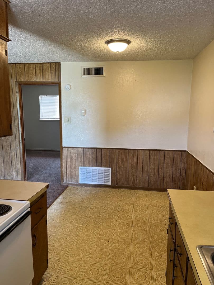 Killeen Apartment: 2902 Lake Road