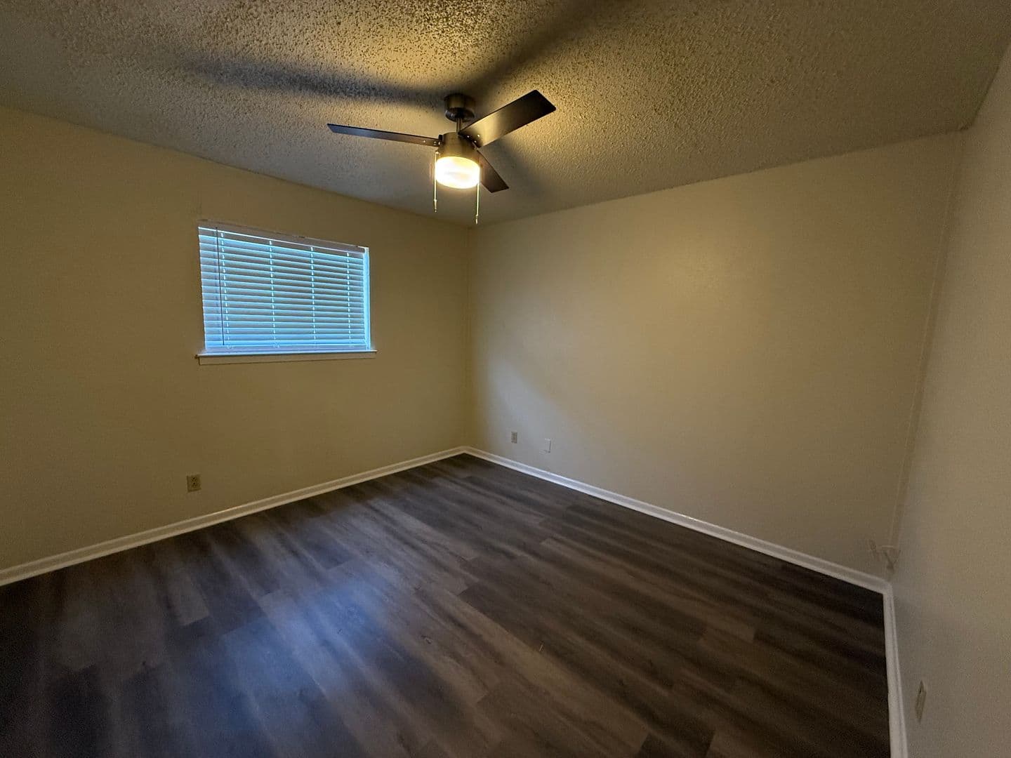 Killeen Apartment: 2902 Lake Road