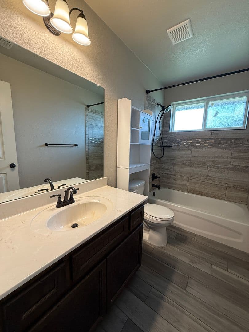 Killeen House: 6009 Cactus Flower Lane