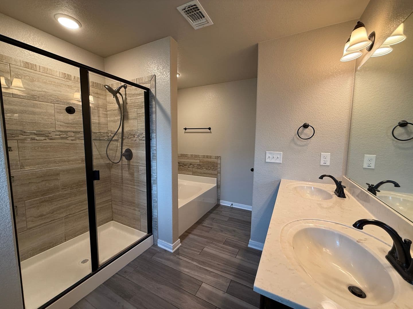 Killeen House: 6009 Cactus Flower Lane