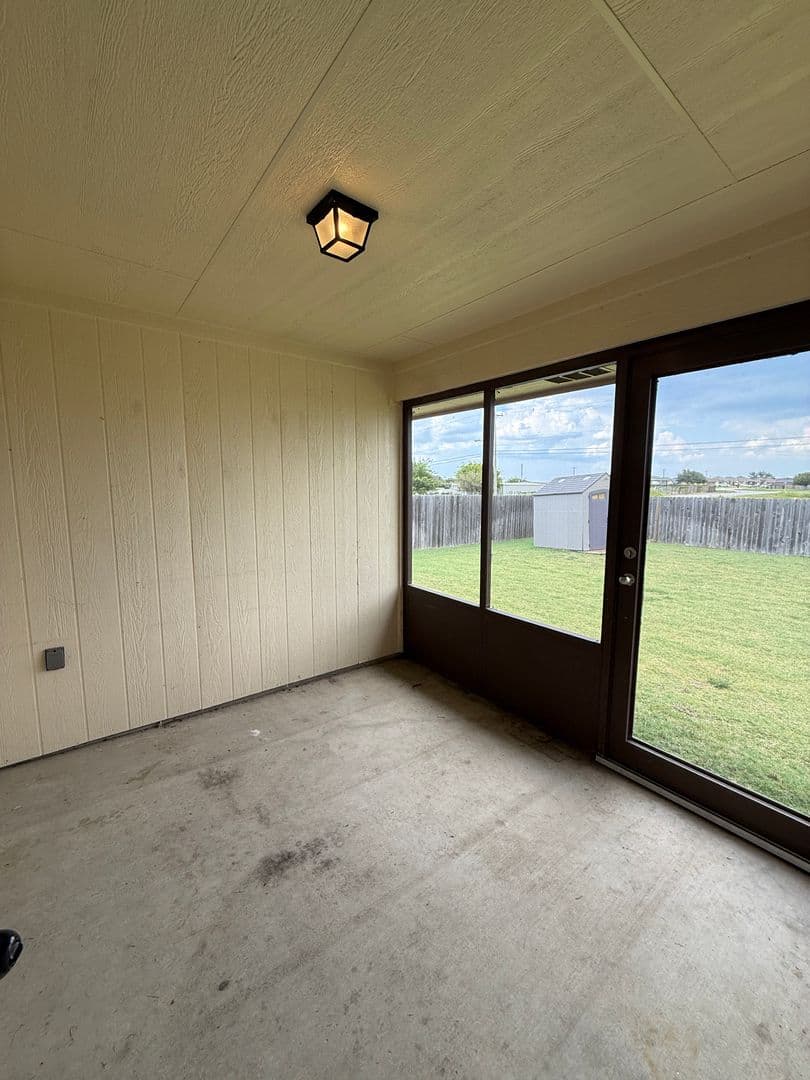 Killeen House: 6009 Cactus Flower Lane