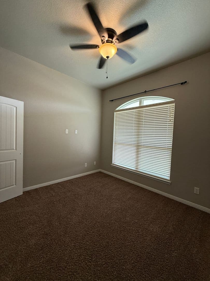 Killeen House: 6009 Cactus Flower Lane