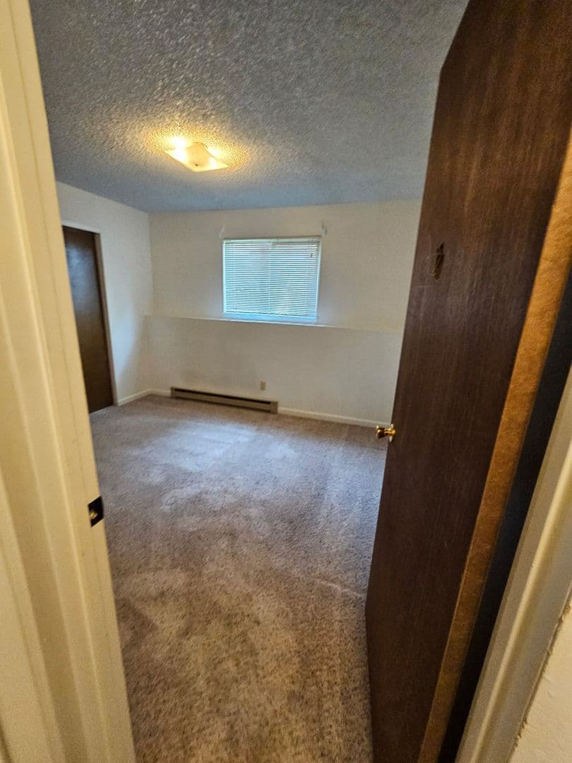 Casper Apartment: 411 S. Jefferson Street