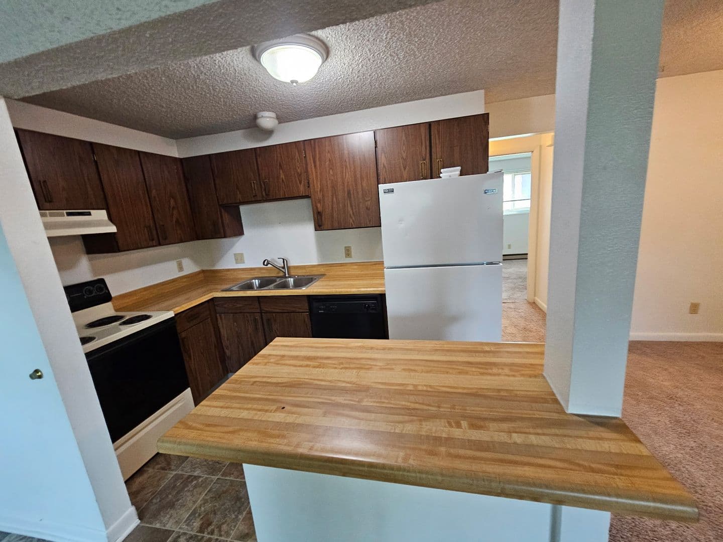 Casper Apartment: 411 S. Jefferson Street