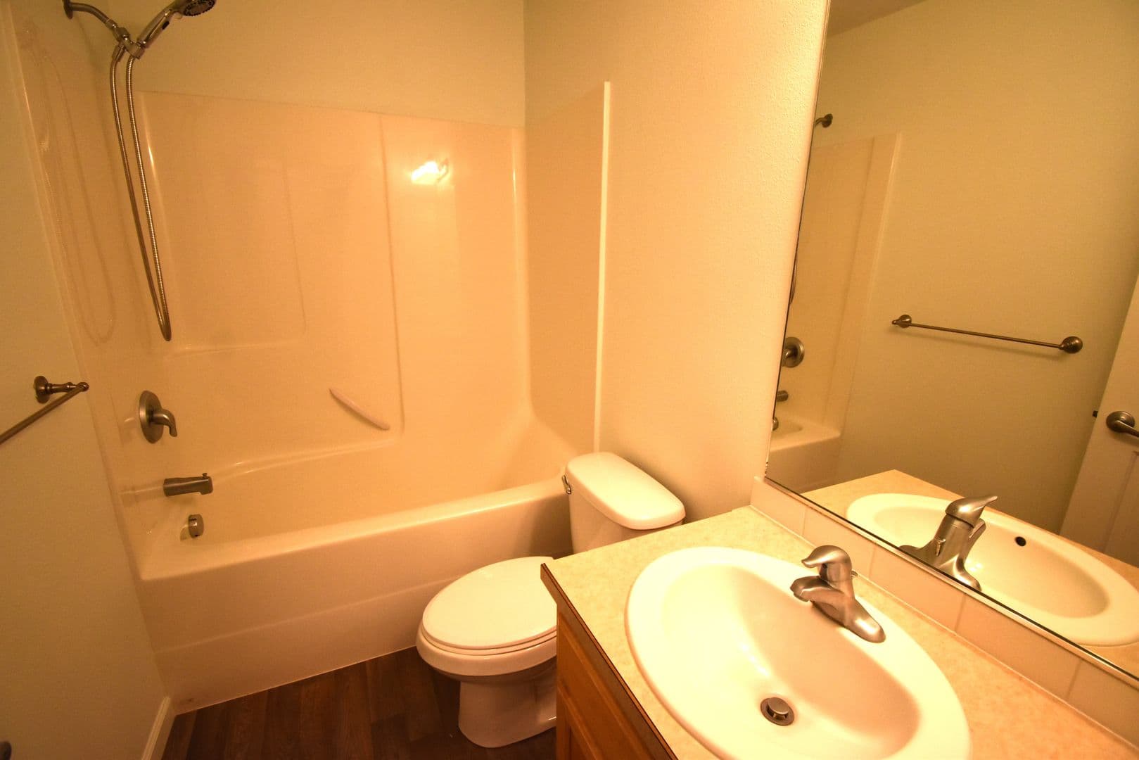 Lebanon House: 1043 Fuji Lane