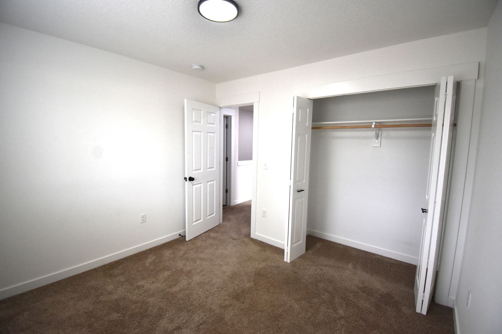 Sweet Home Apartment: 1307 22nd Ave
