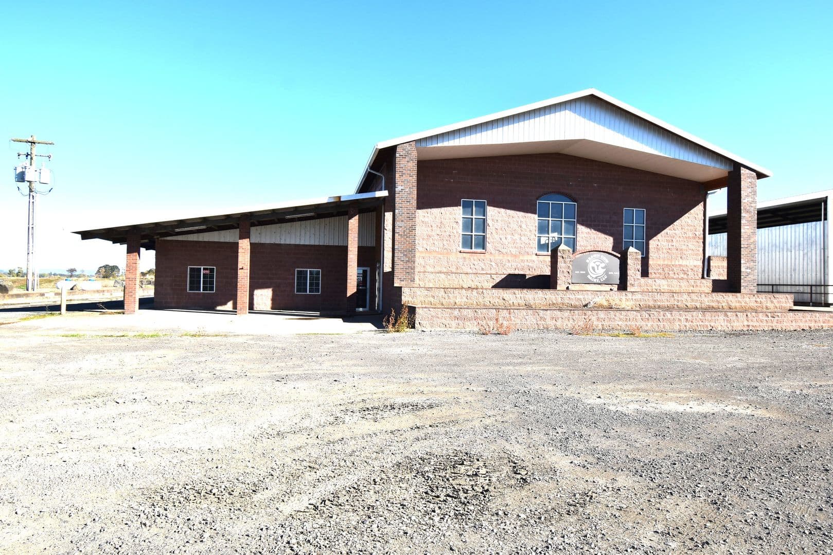 Albany House: 35725 Engle Rd. SE