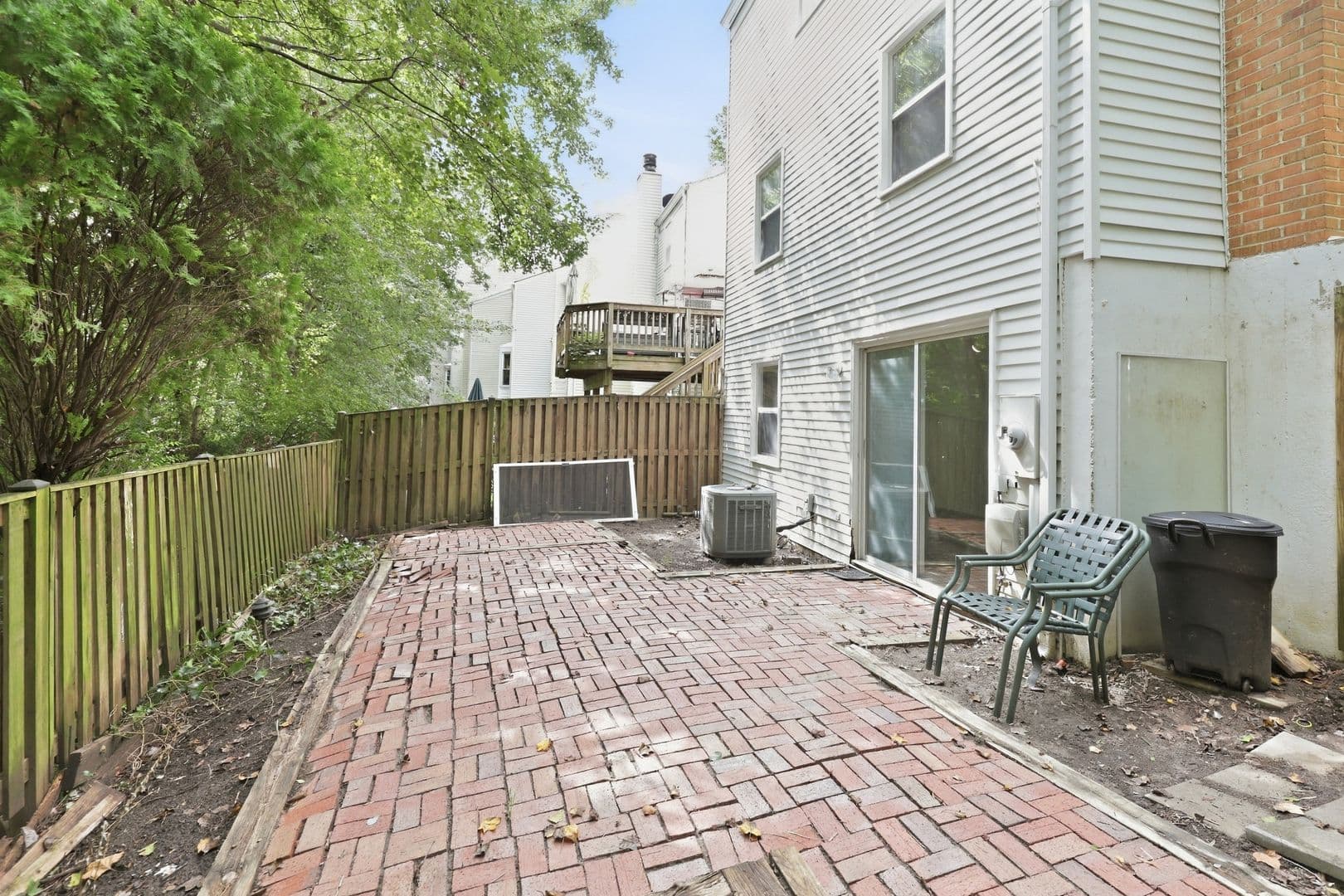 Fairfax House: 2915 Ellenwood Drive