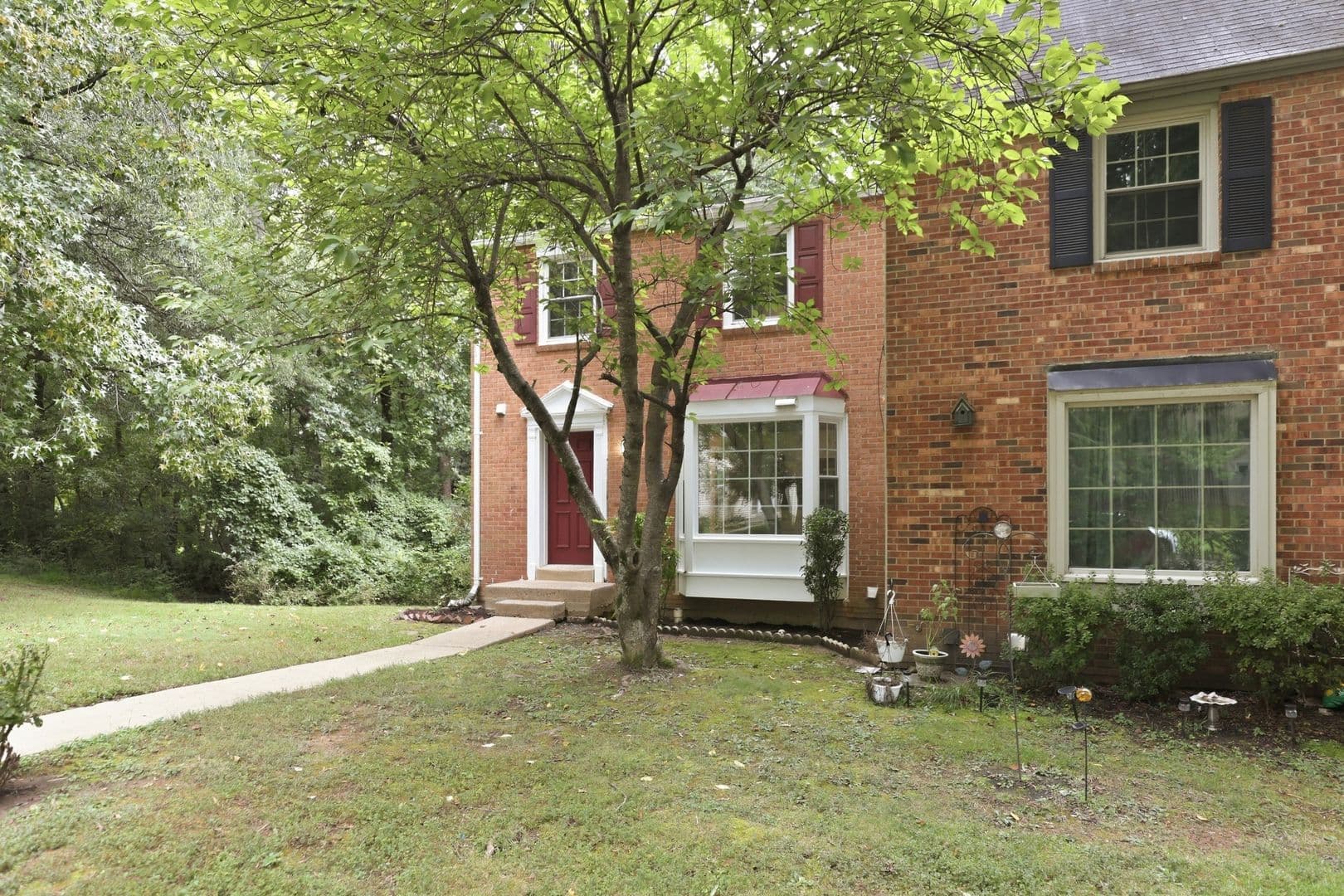 Fairfax House: 2915 Ellenwood Drive