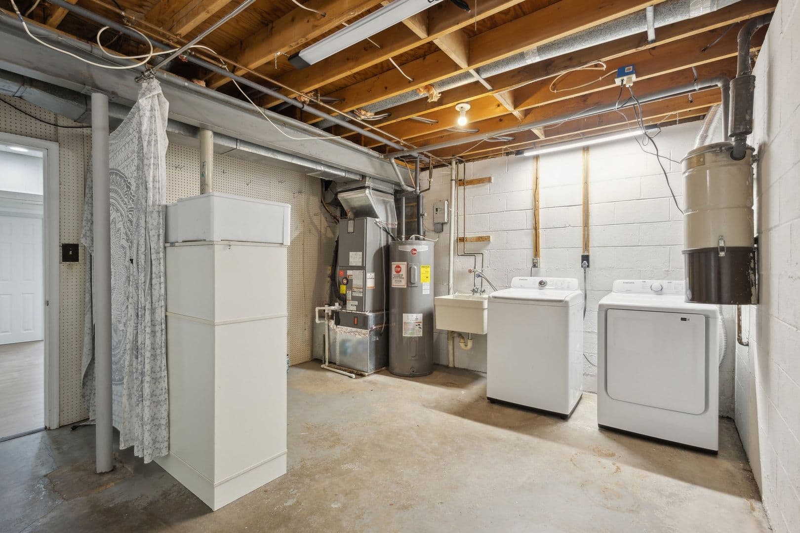 Fairfax Townhome: 3940 Bradwater Street