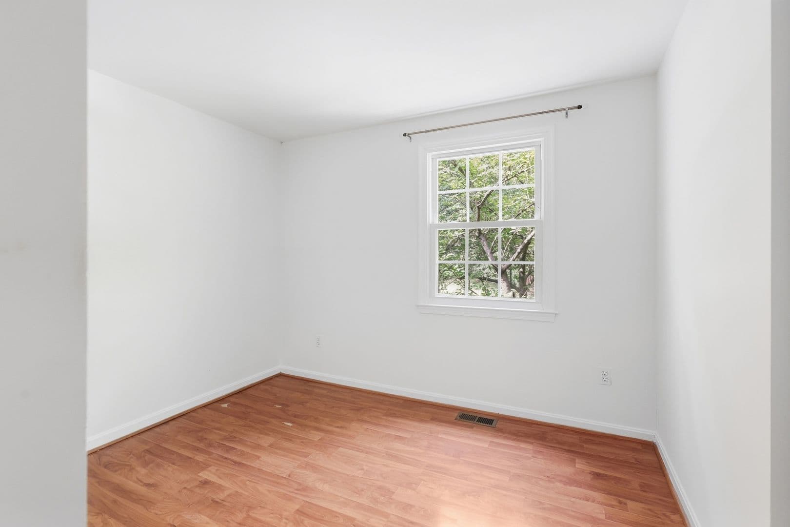 Fairfax House: 2915 Ellenwood Drive