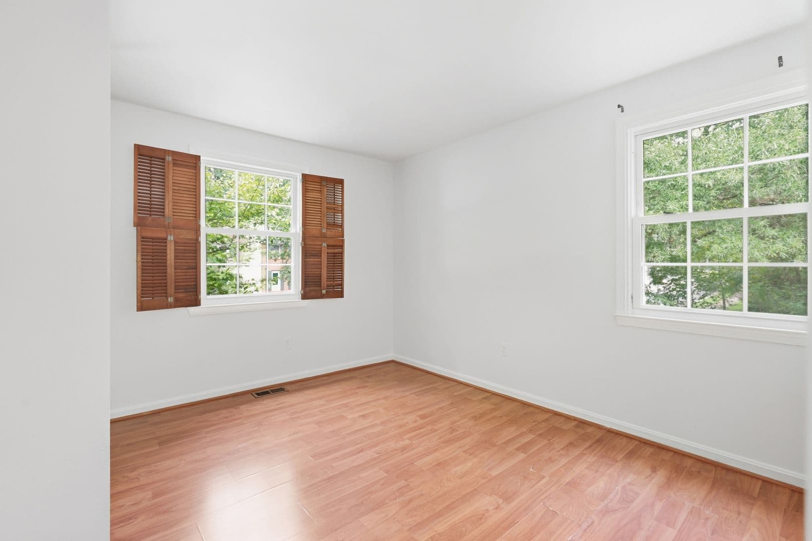 Fairfax House: 2915 Ellenwood Drive