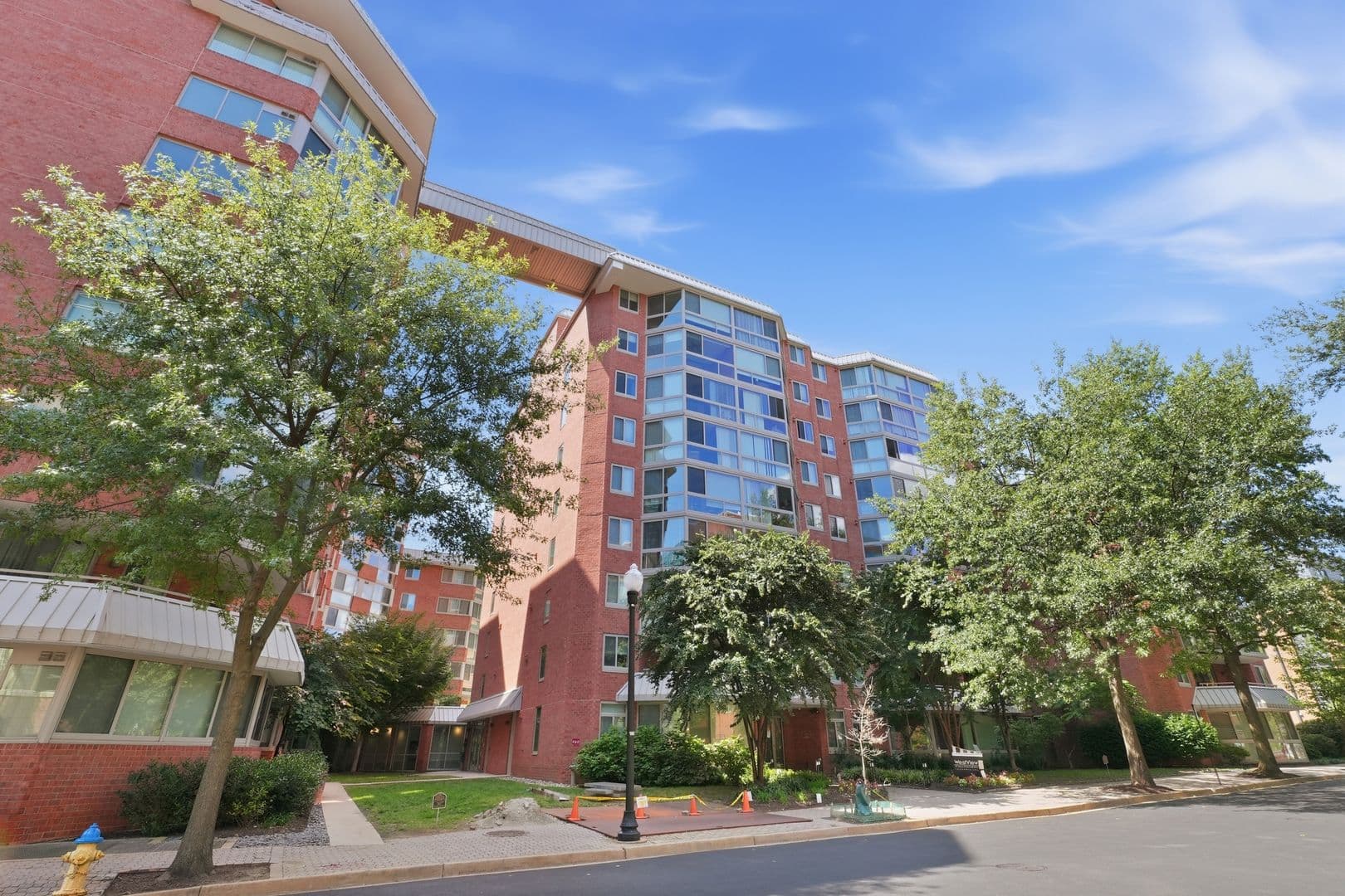 Arlington Condo: 1024 N Utah Street
