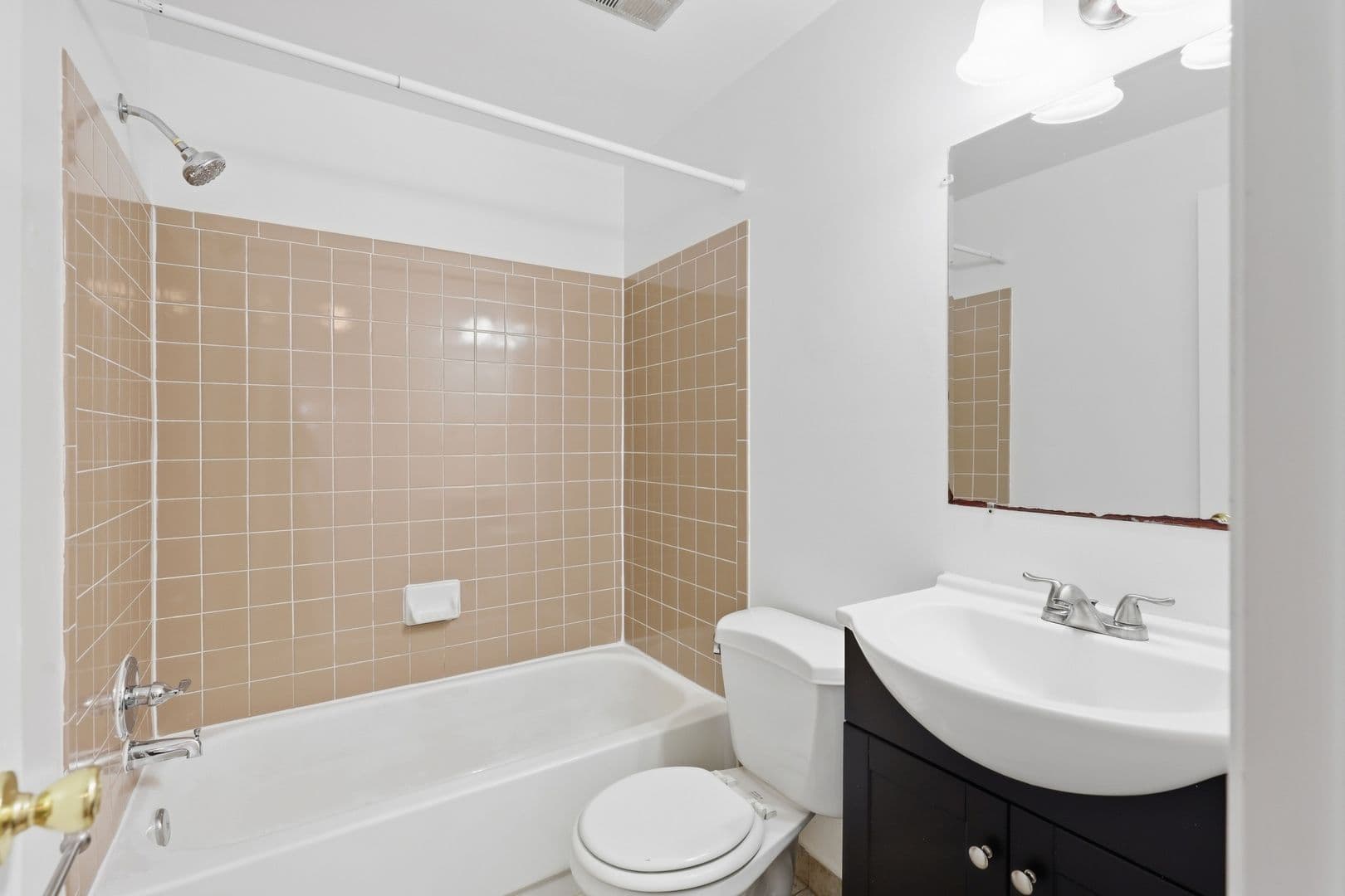 Fairfax House: 2915 Ellenwood Drive