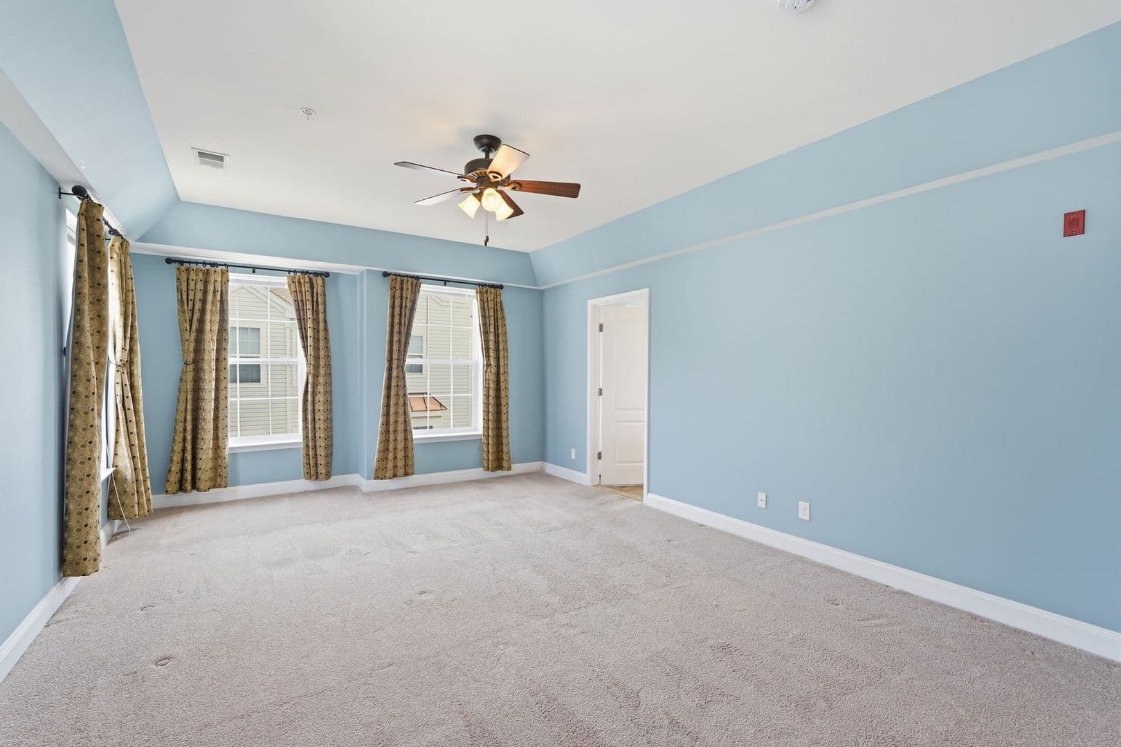Manassas Condo: 9202 Charleston Drive