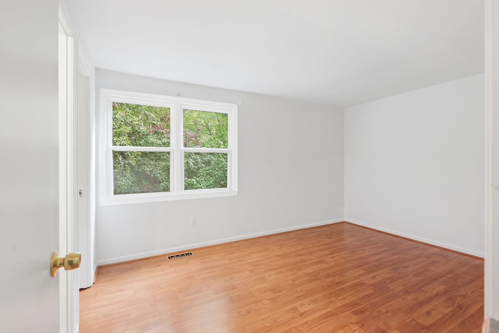 Fairfax House: 2915 Ellenwood Drive