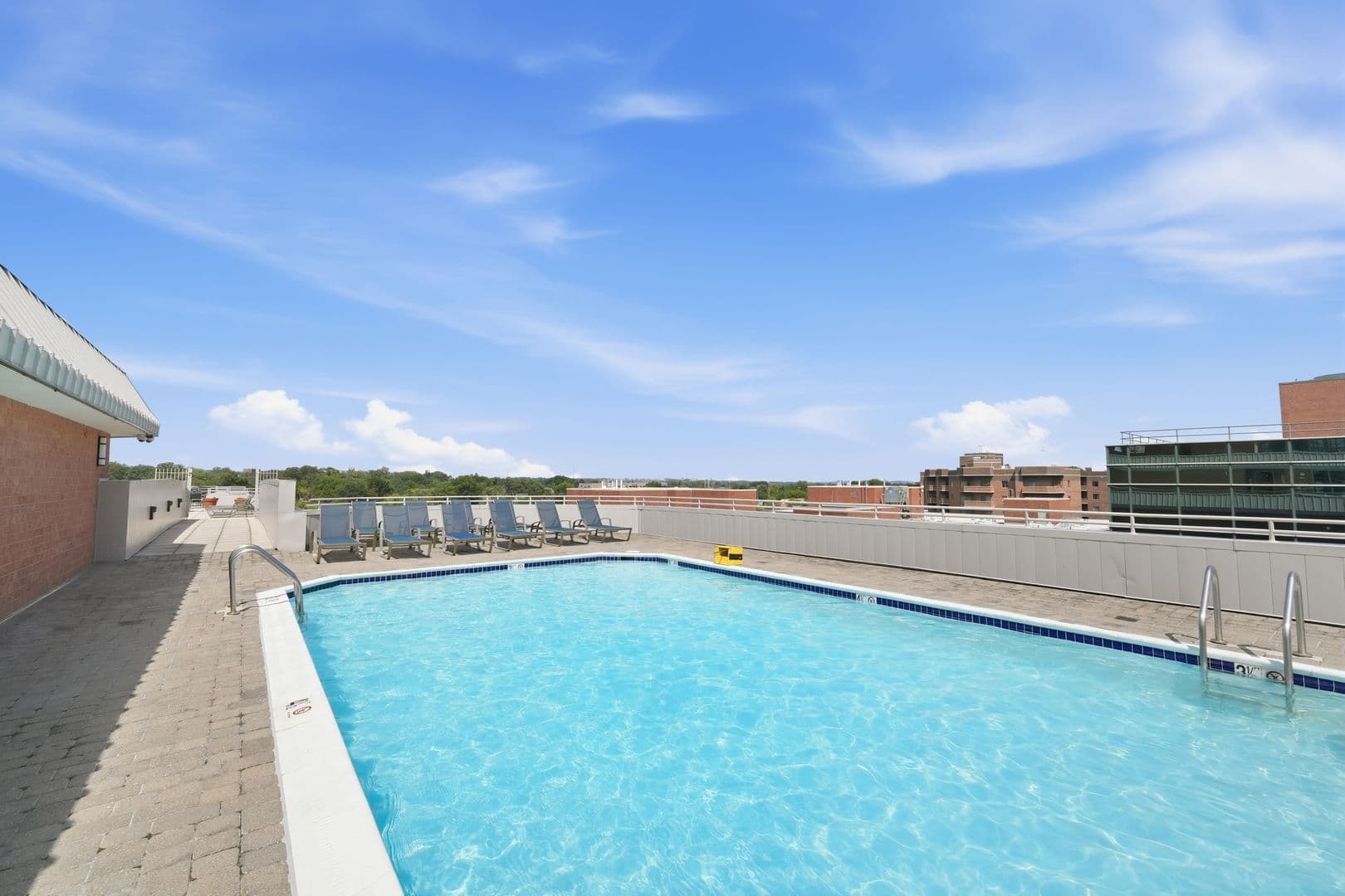 Arlington Condo: 1024 N Utah Street