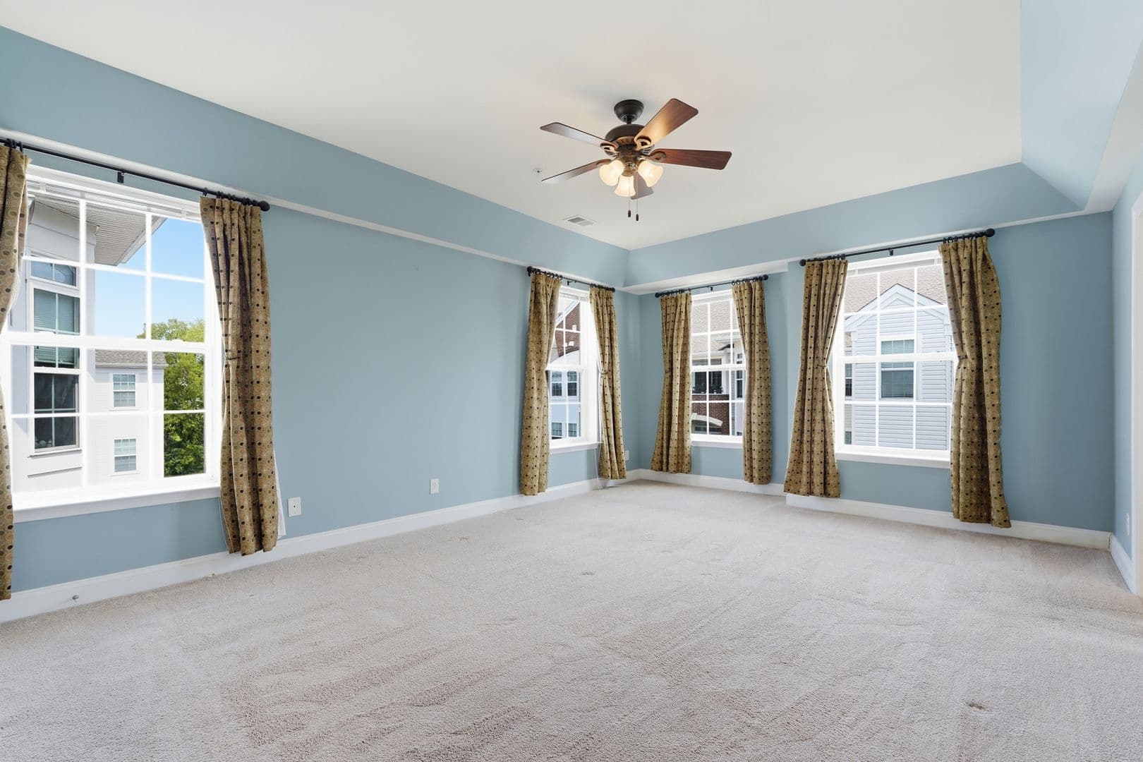 Manassas Condo: 9202 Charleston Drive