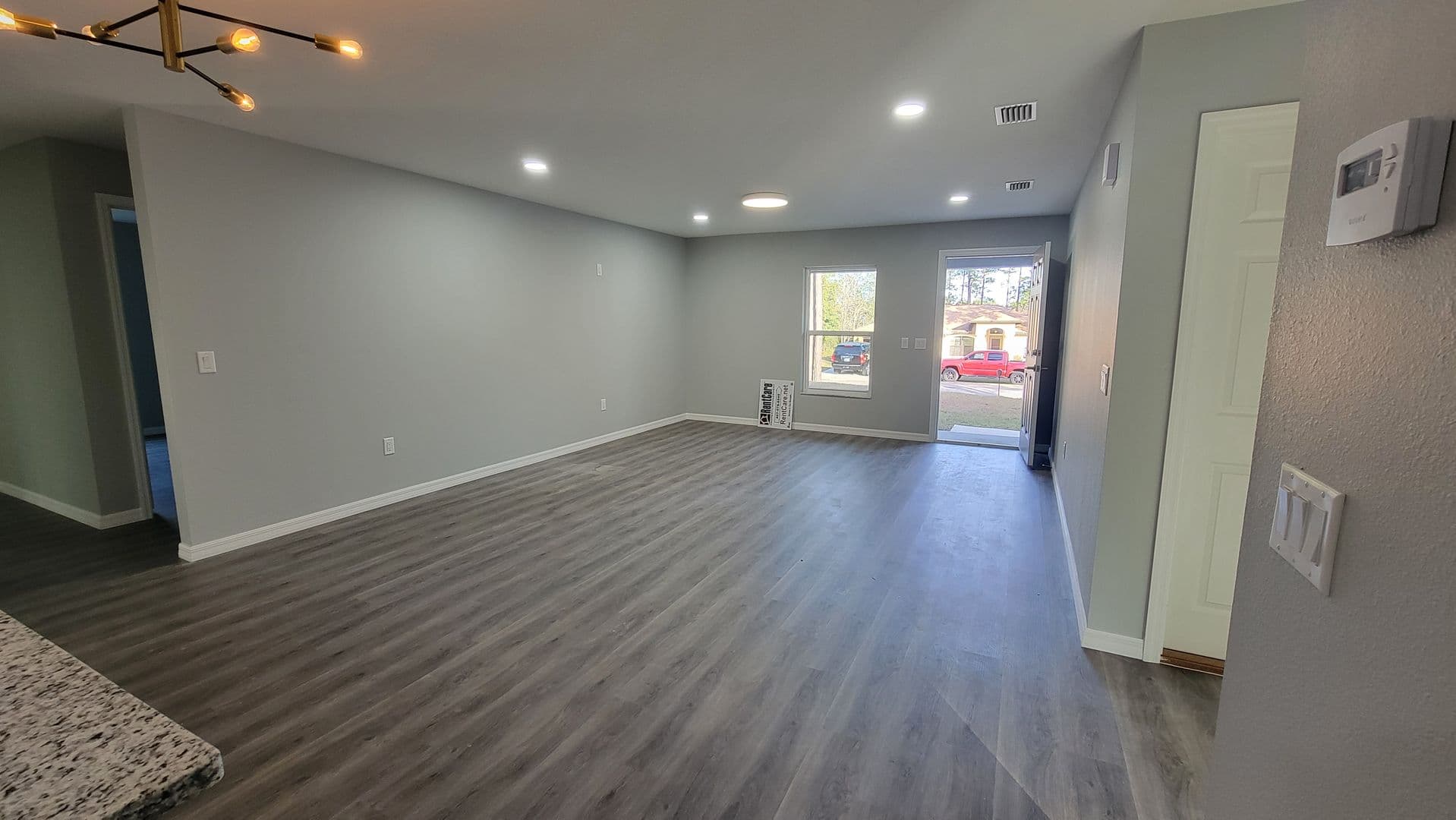 Dunnellon House: 7076 N Regent Terrace