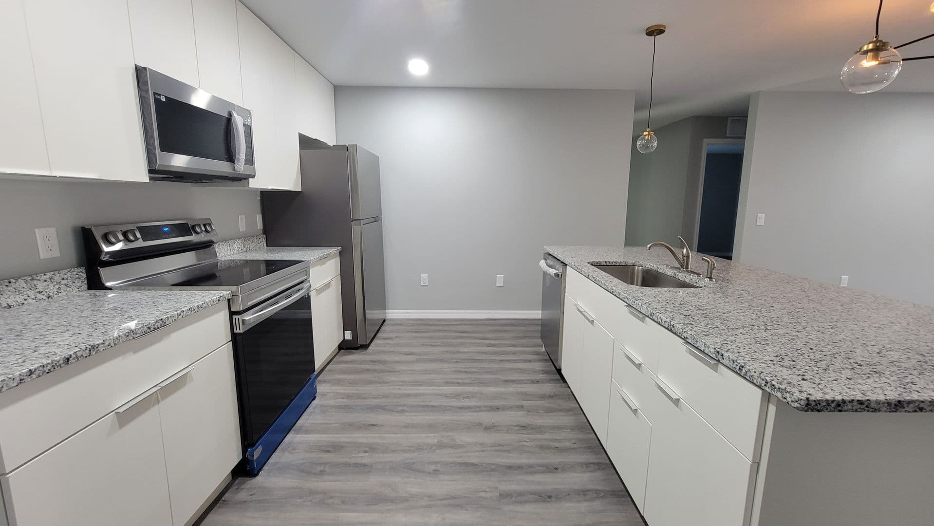 Dunnellon House: 7062 N Regent Terrace