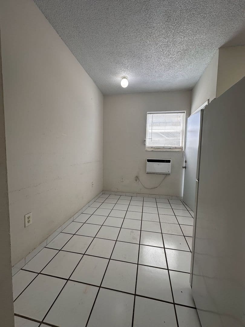 HIALEAH Apartment: 134 EAST 9TH STREET
