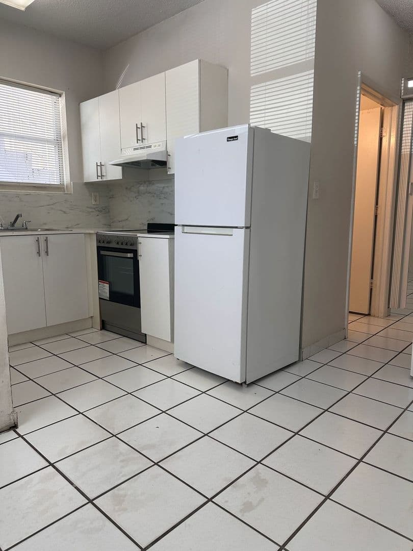 HIALEAH Apartment: 134 EAST 9TH STREET