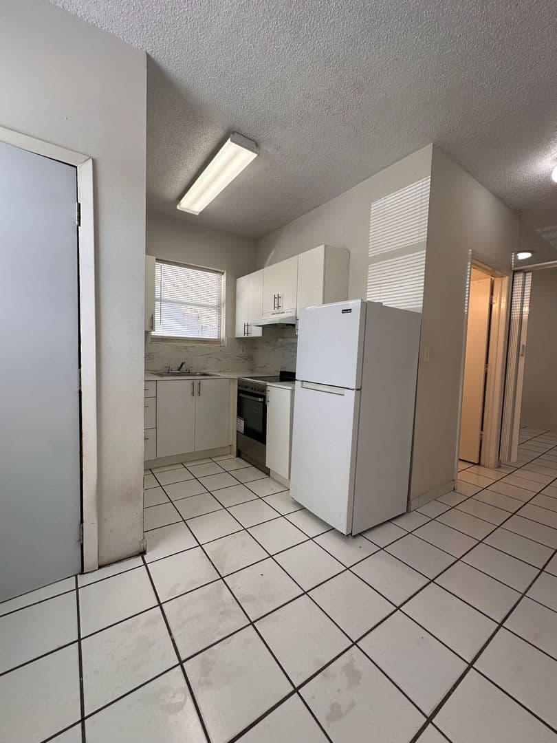 HIALEAH Apartment: 134 EAST 9TH STREET