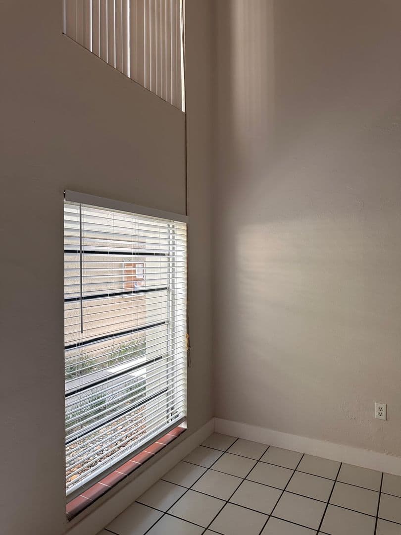 COCONUT GROVE Apartment: 2900 BIRD AVENUE