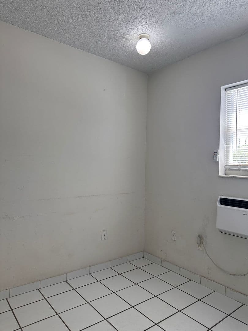 HIALEAH Apartment: 134 EAST 9TH STREET