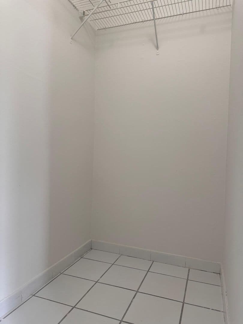 HIALEAH Apartment: 134 EAST 9TH STREET