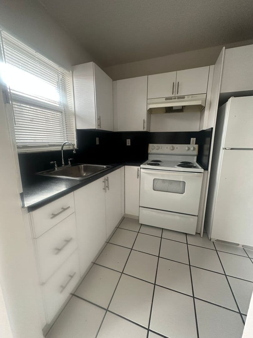 HIALEAH Apartment: 134 EAST 9TH STREET