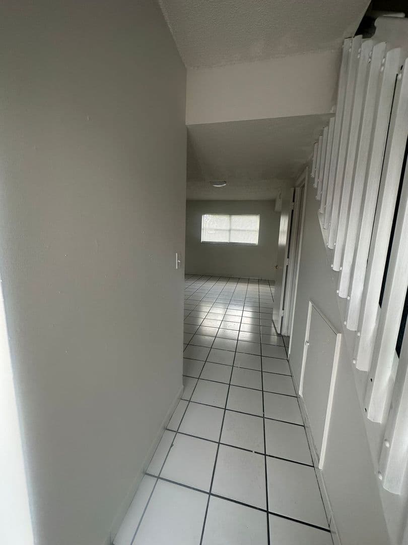 HIALEAH Apartment: 134 EAST 9TH STREET