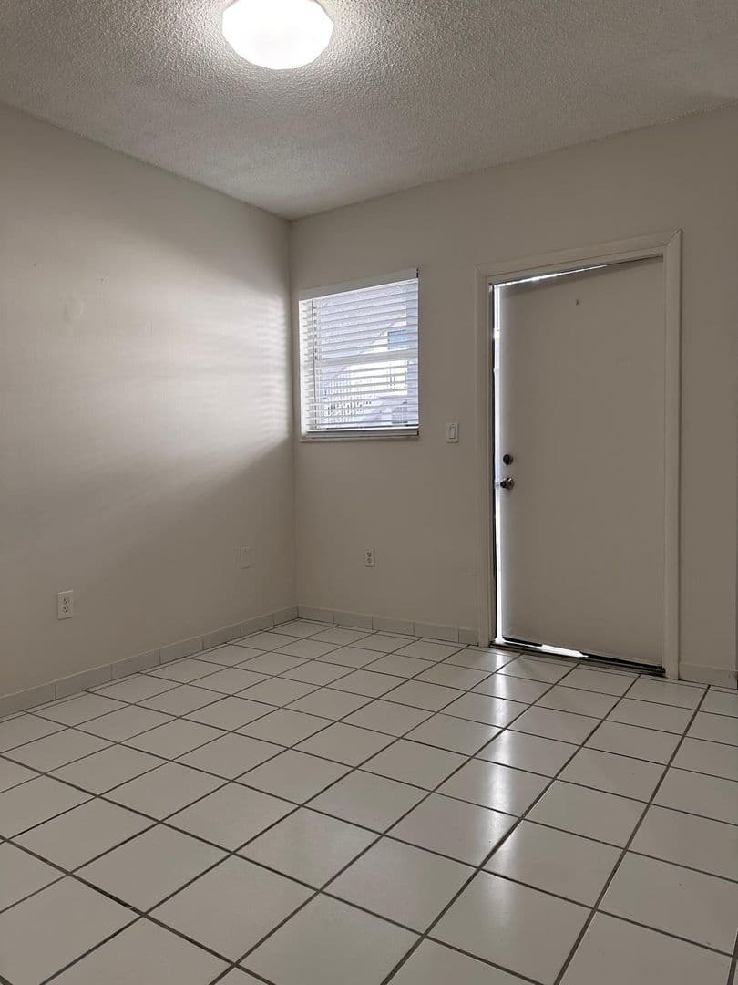 HIALEAH Apartment: 134 EAST 9TH STREET