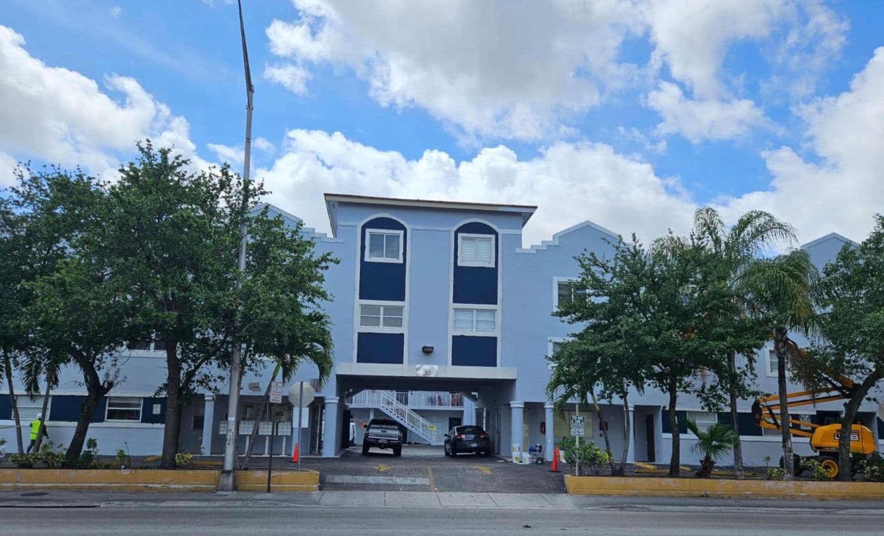 HIALEAH Apartment: 134 EAST 9TH STREET