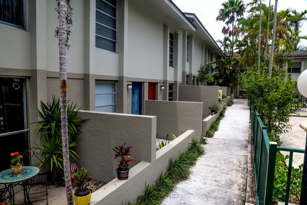 COCONUT GROVE Apartment: 2900 BIRD AVENUE